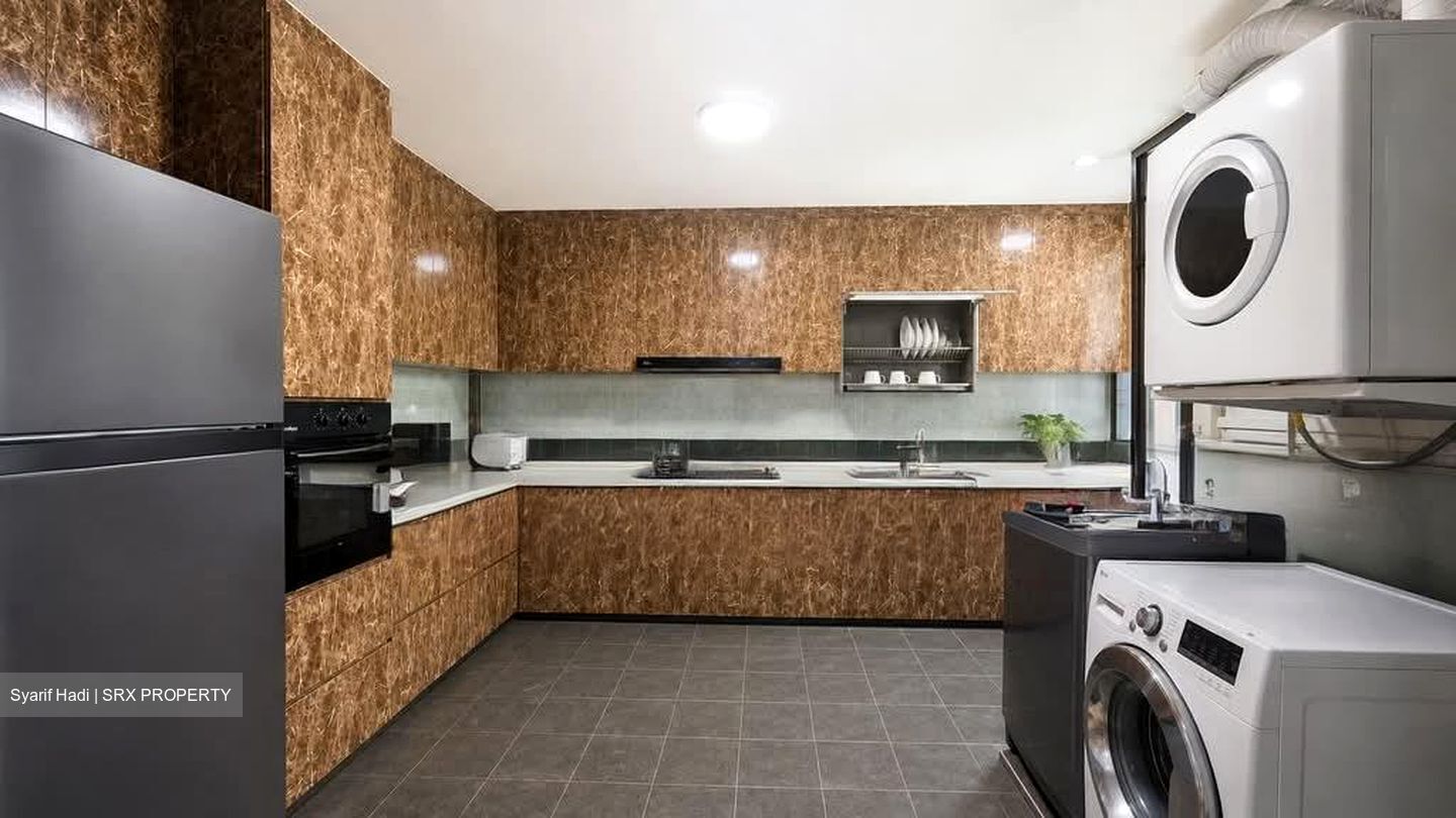 Blk 242 Pasir Ris Street 21 (Pasir Ris), HDB Executive #595616041